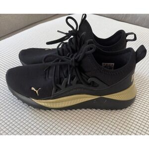 Women's Puma Pacer Future Metallic Pop Black Gold Sneakers Athletic Size 9.5 EUC
